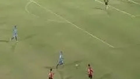 英超圣诞狂欢：33冠辉煌史，17次荣耀时刻，巅峰对决五五开揭秘！